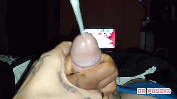 handjob-with-double-hand-until-i-jaculate-a-lot-of-sperm-with-the-help-of-the-tattooed-black-woman