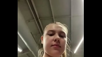 crazy-fucking-in-the-gym