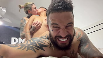 aquele-sexo-gostoso-sentindo-a-socada-ate-o-fim-no-cu-e-na-buceta-no-pelo-ate-gozar-juntos-