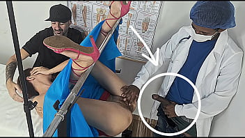 inseminada-pelo-mdico-dotado-por-trs-do-corno