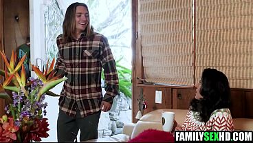 stepdad-caught-fucking-stepaunt-by-stepson