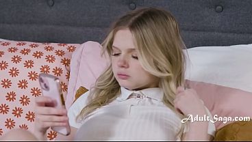 stepmom-rubs-the-wrong-feet-and-joins-the-scandal-under-the-blanket