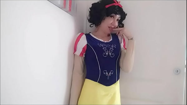 snowhite-can-be-so-hot