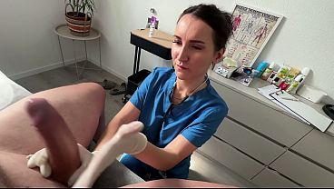 the-hottest-doctor-visit-ever-caught-on-camera