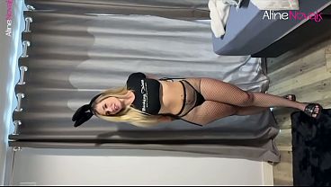 coelhinha-safada-fazendo-boquete-no-amigo-do-exmarido--aline-novak